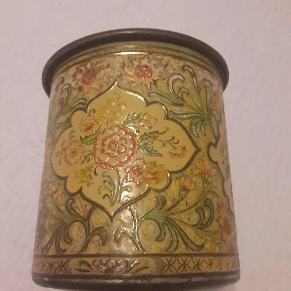 Vintage Holland Distressed Aged Tin Canister set Decor Cottage